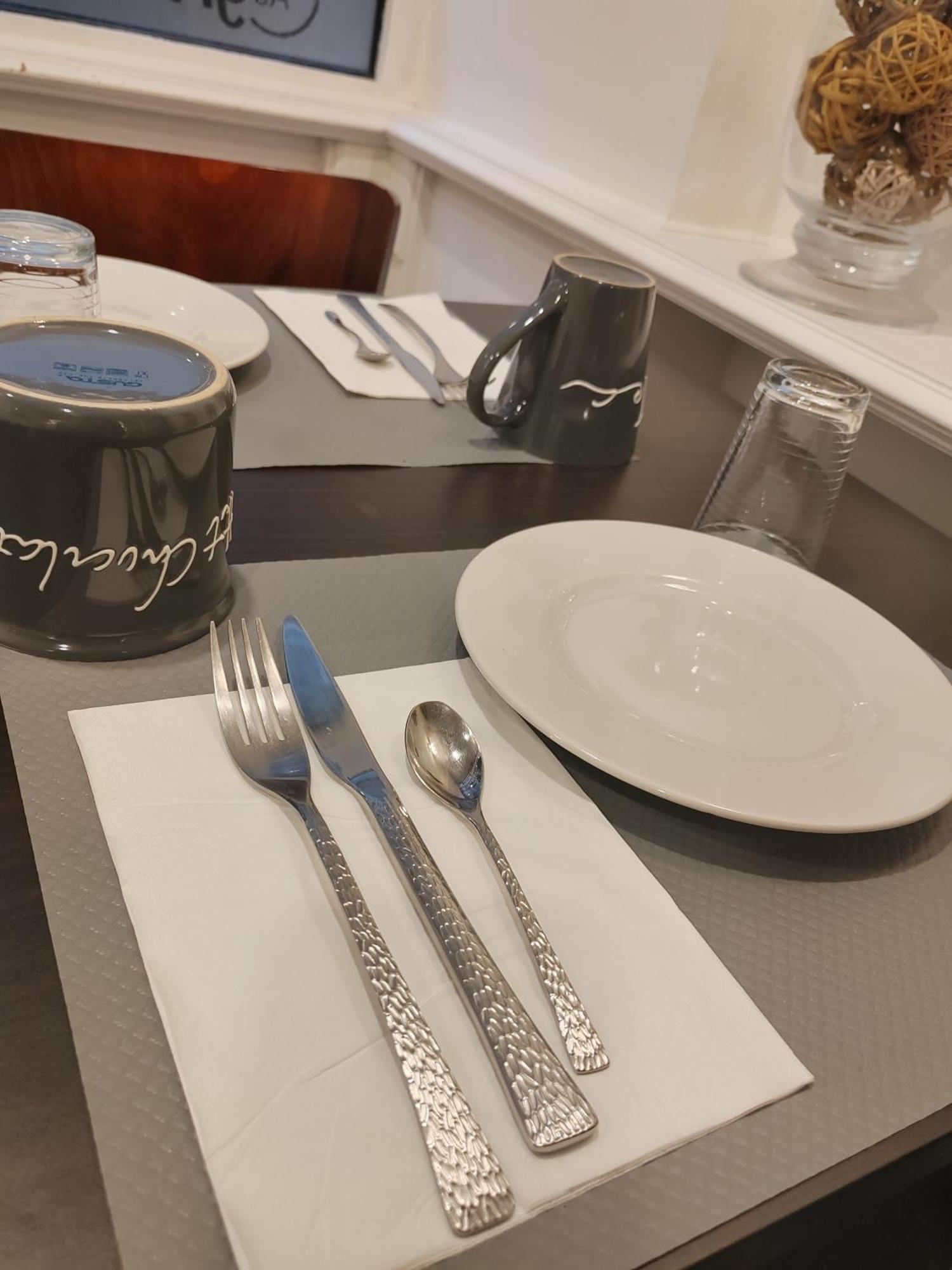 Hotel Au Grand Duquesne دْييب المظهر الخارجي الصورة
